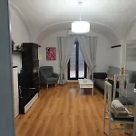 Flor De Lis 1 Apartment *