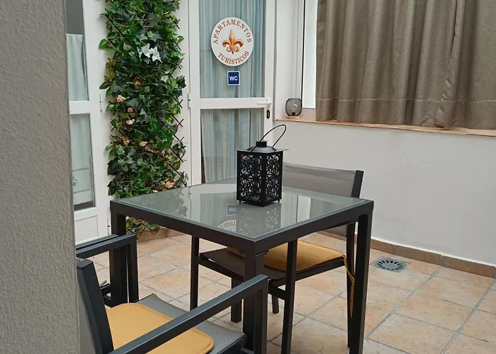 Flor De Lis 1 * Caces