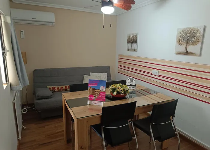 Flor De Lis 1 Касерес